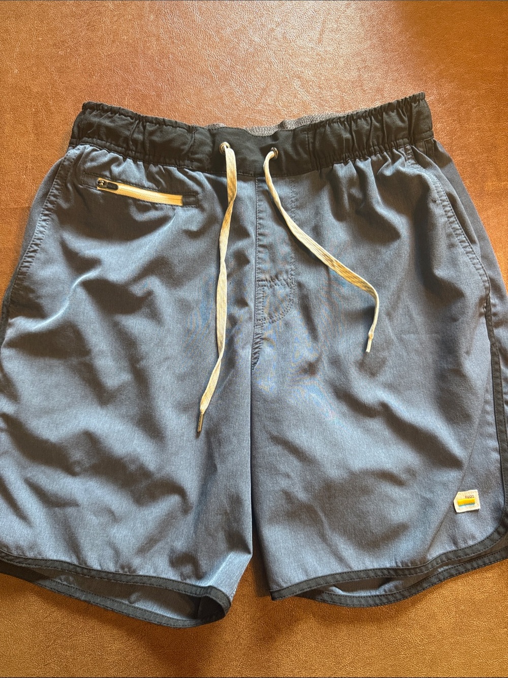 Men's Vuori “Banks Short Unlined 7” brand new size medium